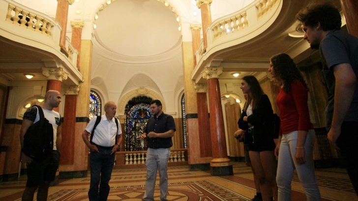 Десетки посетители се запознаха с историята на СУ Климент Охридски“За