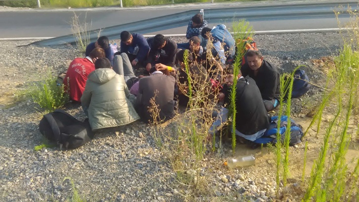 47 нелегални мигранти заловени край Сливница47 нелегално пребиваващи чужденци са