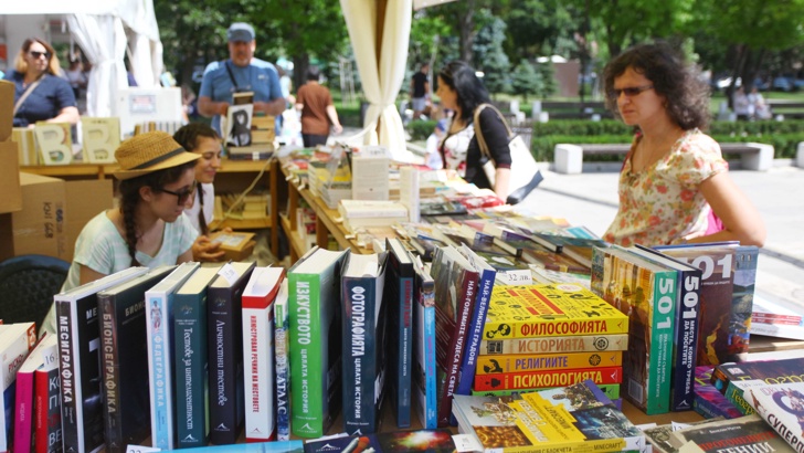 Засилен читателски интерес към българските автори отчитат издатели, участващи в
