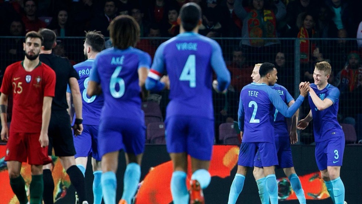 Холандия записа изразителна победа срещу Португалия с 3:0 в контролна