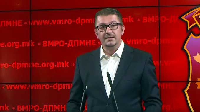 Християн Мицкоски застана начело на ВМРО-ДПМНЕ с подкрепата на Никола Груевски.