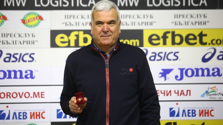 Николай Вакареев е треньор №1 за месец декемвриНиколай Вакареев бе