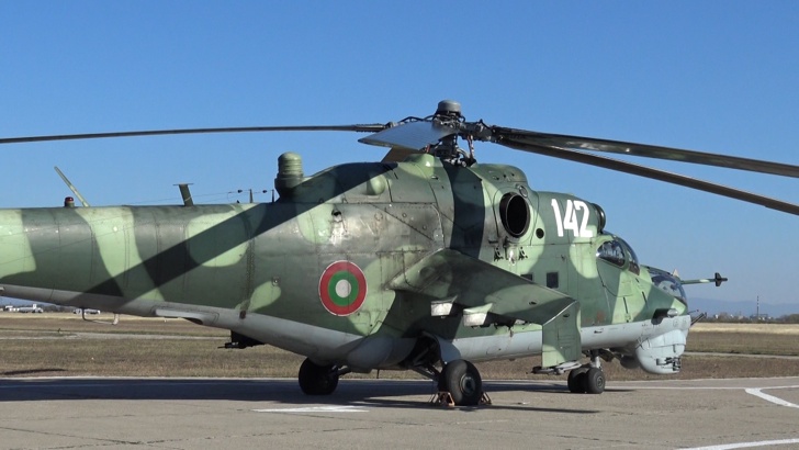 57 години вертолетна авиация отбелязаха в Авиобаза КрумовоПреди повече от