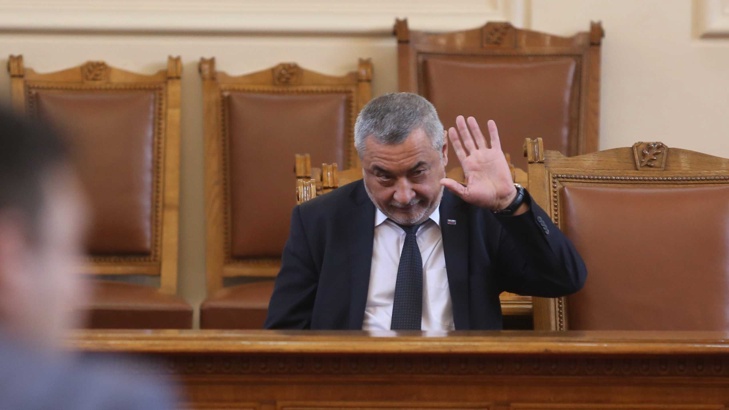 Народното събрание ще гласува оставката на Валери СимеоновНародното събрание ще