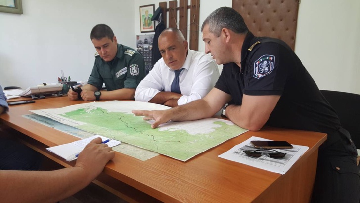Борисов направи инспекция на състоянието на границата в района на Малко Търново
