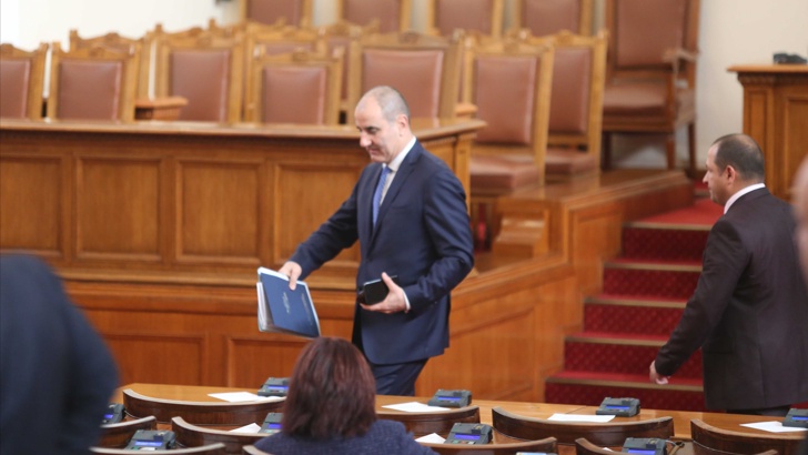 Цветанов Поставяме си за задача поне 6 ма депутати в следващия
