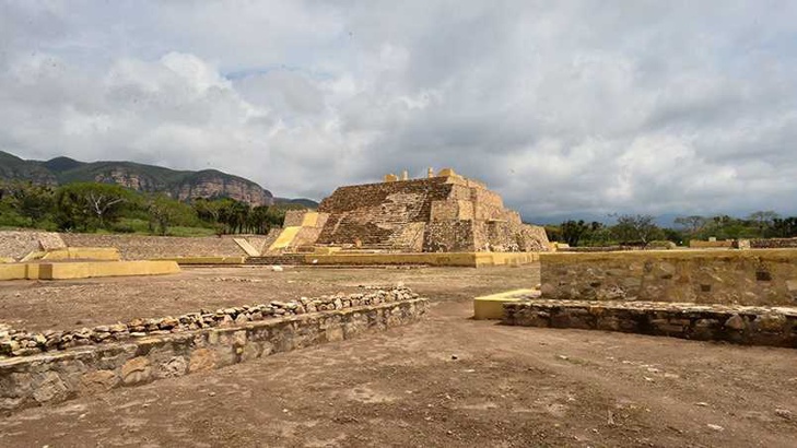 Откриха древен храм на ацтеките в МексикоДревен храм, посветен на