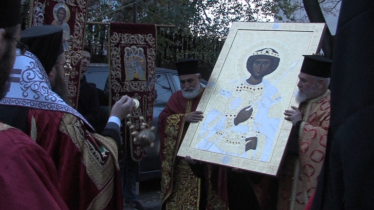 Копие на икона светиня на Света гора бе посрещнато в