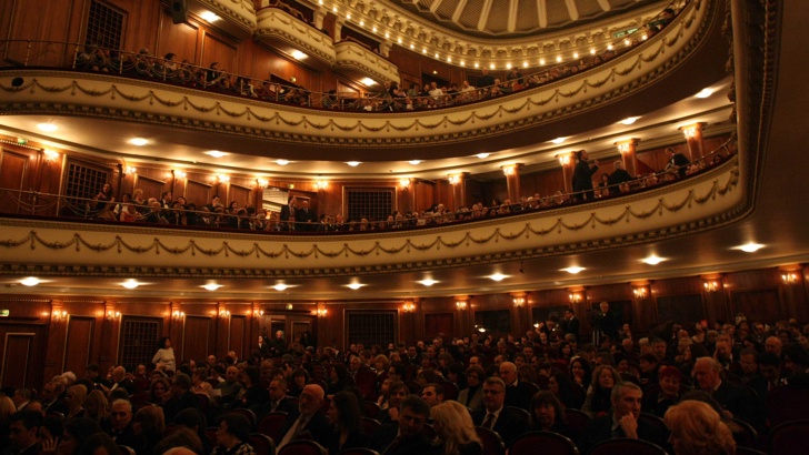 Новата премиера на Софийската опера 34 Янините девет братя 34 на композитора