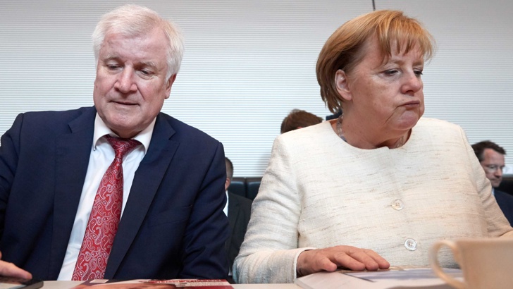 В Германия спорът между канцлерката и вътрешния министър по въпроса