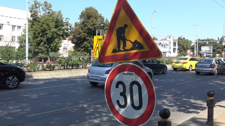 Мащабни ремонти започнаха в Пловдив центърът труден за преминаванеПловдивчани