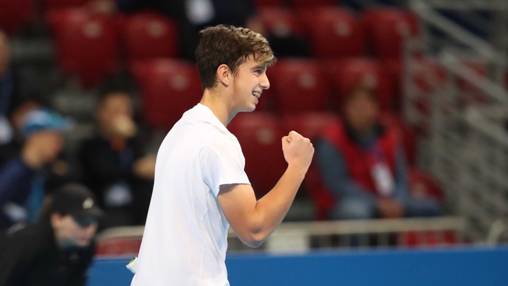 Адриан Андреев се класира за осминафиналите на Откритото първенство на