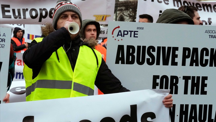 Българските превозвачи протестират в Брюксел срещу пакета Мобилност Българските превозвачи