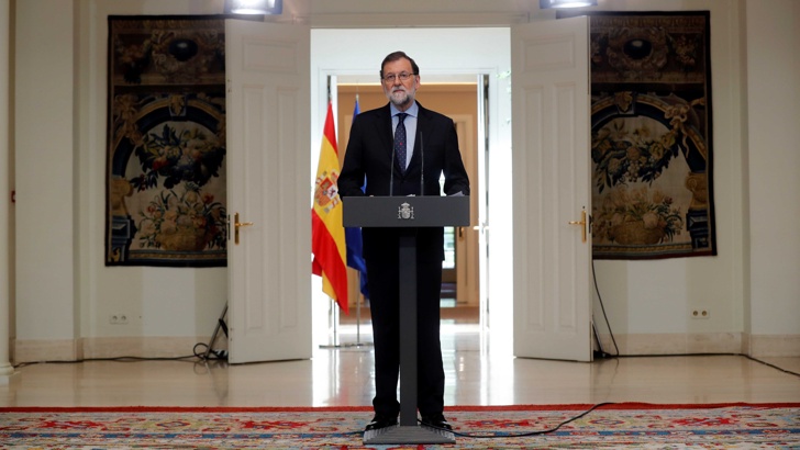 Испанският премиер Мариано Рахой няма да присъства на срещата на