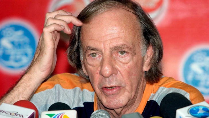Меноти бе назначен на поста спортен директор на АржентинаНационалният отбор