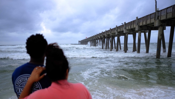 Ураганът Майкъл“ набира мощУраганът Майкъл“, който губернаторът на Флорида Рик