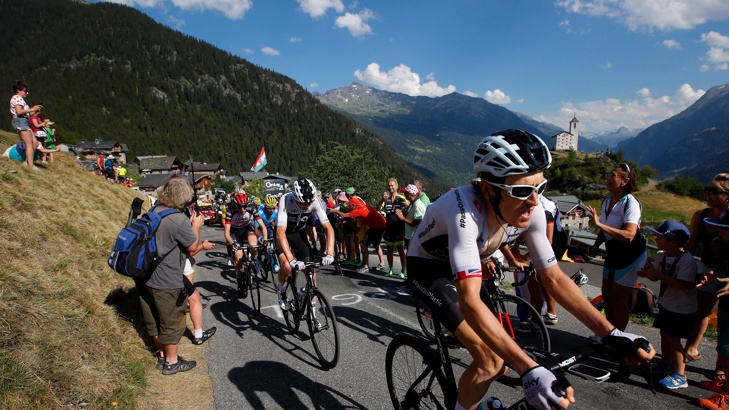 Герайнт Томас поведе в Тур дьо Франс, Фрум вече е