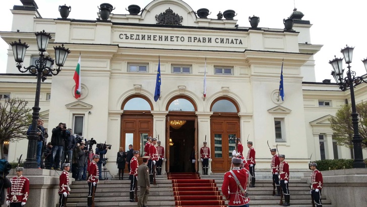 Снимка: Народното събрание отваря врати за граждани
