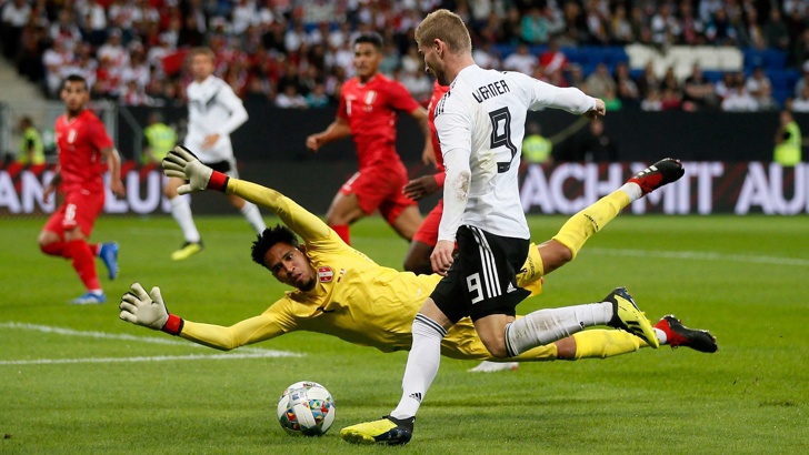 Германия с първа победа след резила на МондиалаГермания победи Перу