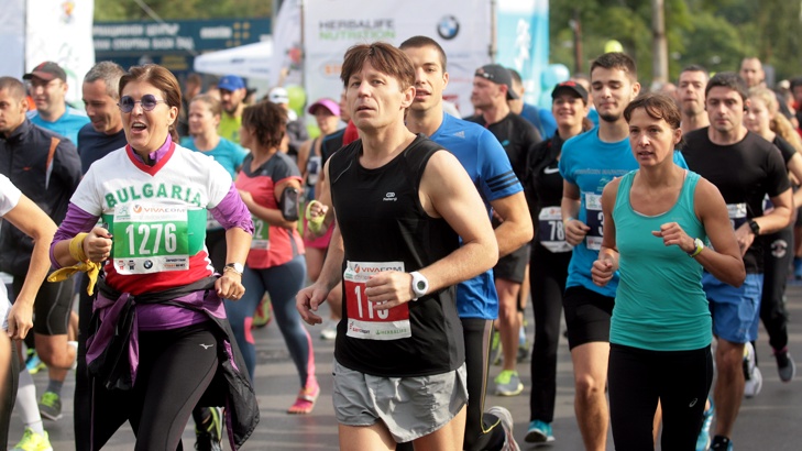 Най добрите бегачи в България и звезди от шоубизнеса ще бягат