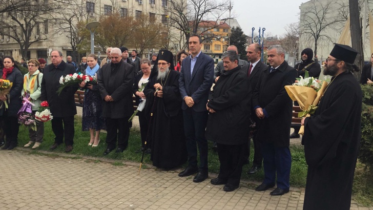 В Бургас бе открит единственият край морето мемориал на благодарността