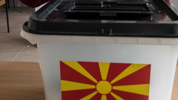 Сенатор Джонсън към македонците Гласувайте на предстоящия референдум Излезте и