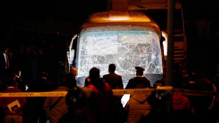 Няма пострадали българи при екзплозията в КайроНяма данни за пострадали
