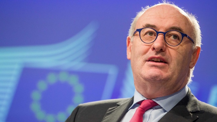 ЕС приканва държавите членки да засилят контрола върху чумата по свинетеВърховният
