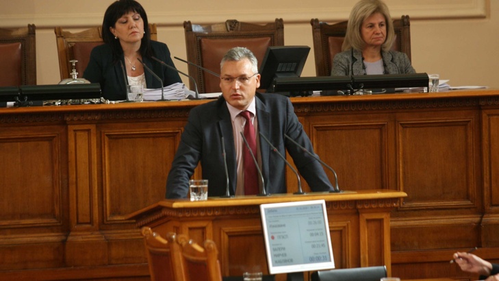 КС Освобождаването на Жаблянов като зам председател на НС не е