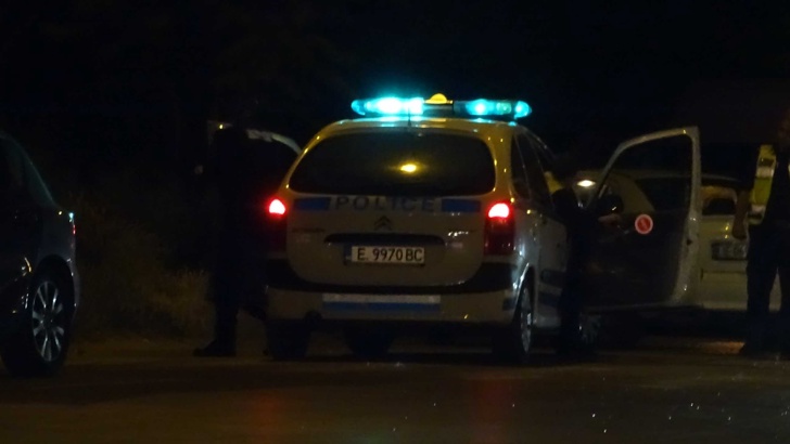 Двама криминално проявени простреляни в СофияДвама души са ранени снощи