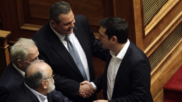 Ципрас направи промени в правителството Кодзиас и Каменос запазват постовете