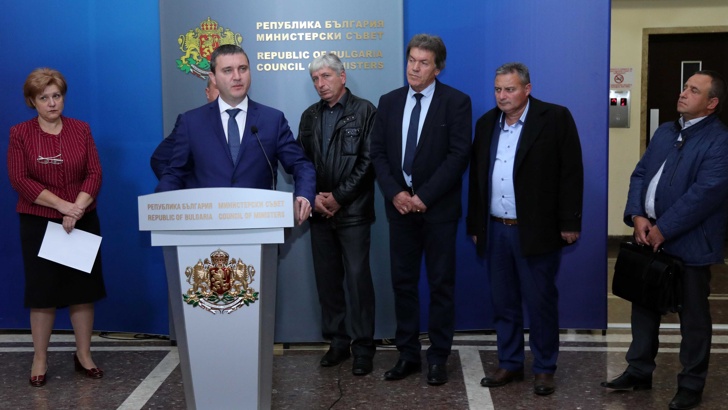 Горанов Постигнахме договореност за повече отчетност на общинските кметове На