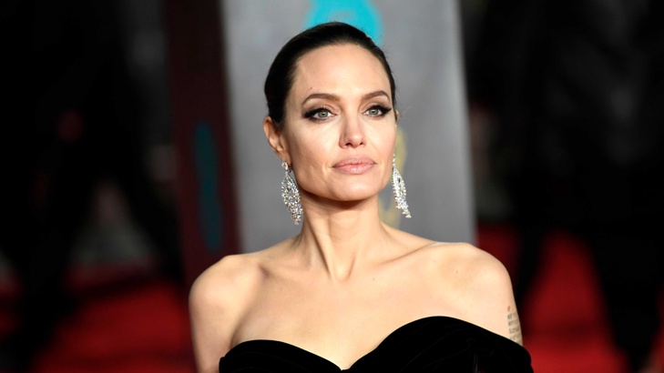 Анджелина Джоли сменя адвоката сиХоливудската актриса Анджелина Джоли реши да