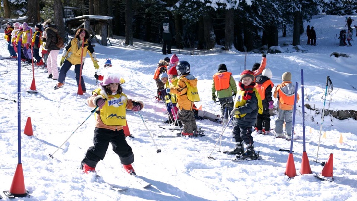 С нощно каране откриват ски сезона на ВитошаС нощно каране