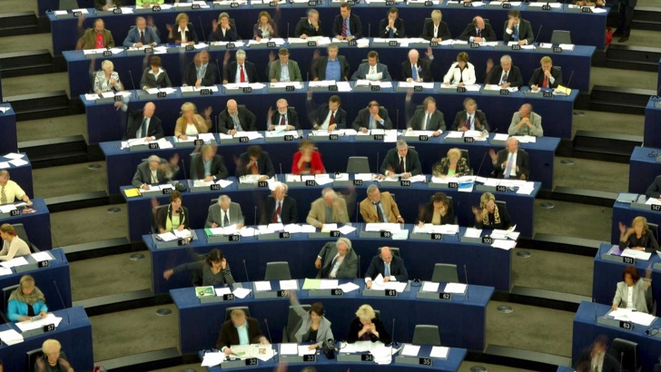 Холандският парламент гласува 34 против 34 влизането на Албания в ЕС но