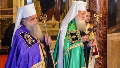 Архиепископ Стефан и патриарх Неофит.