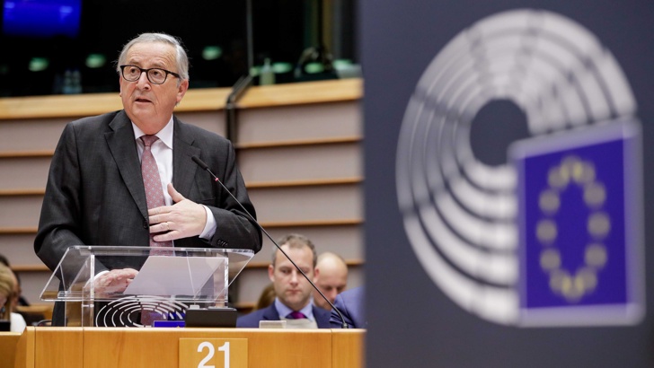 Юнкер: Британският вот повишава риска от хаотичен БрекзитЛидерът на ЕС