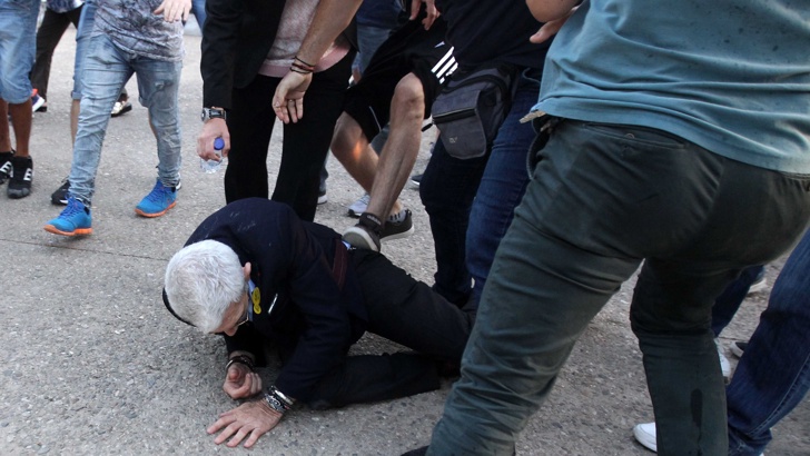 Гръцката полиция арестува двама от участниците в масовото нападение на