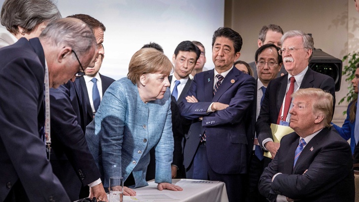 Тръмп си тръгна първи от Г-7 и оттегли подписа си от съвместната декларация.