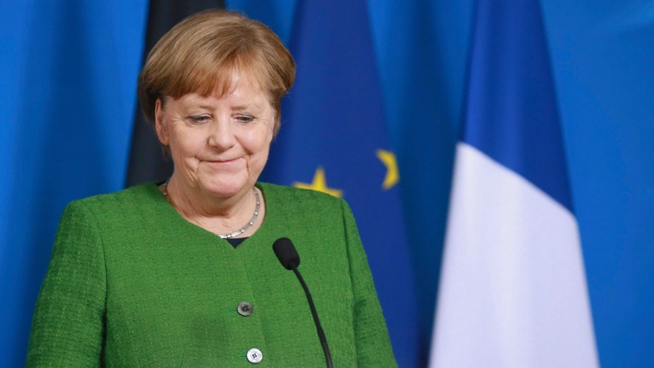 Критиците на федералния канцлер Ангела Меркел от редиците на християнските