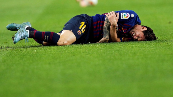 Меси се контузи при победа на Барселона над СевиляОтборът на