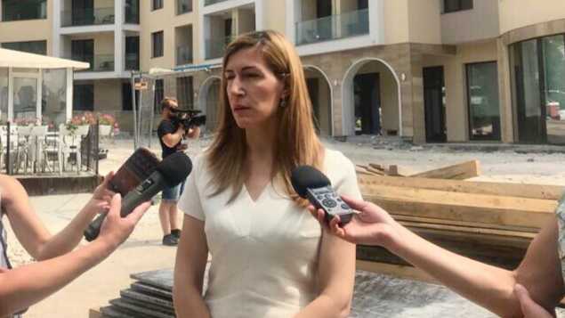 Ангелкова: Очакваме чуждестранните туристи това лято да са повече от