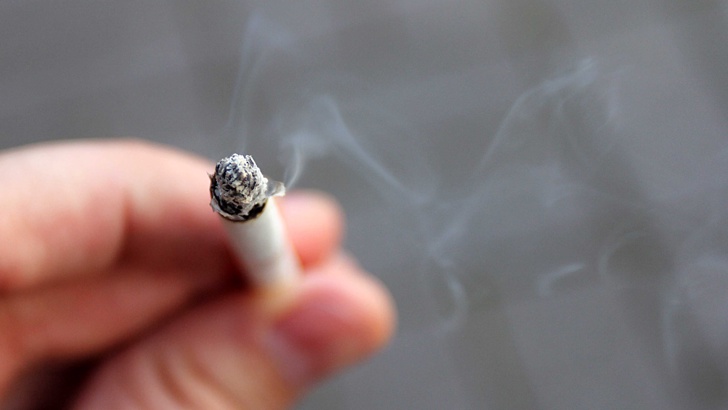 Забраната за тютюнопушене в обществените места трябва да остане във