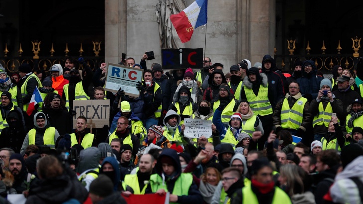 Засилени мерки за сигурност в Париж заради протестите на "жълтите