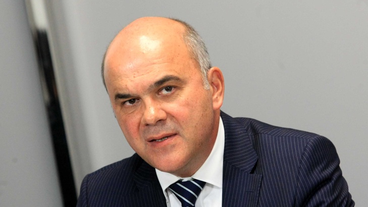 Cоциалният министър Бисер Петков 