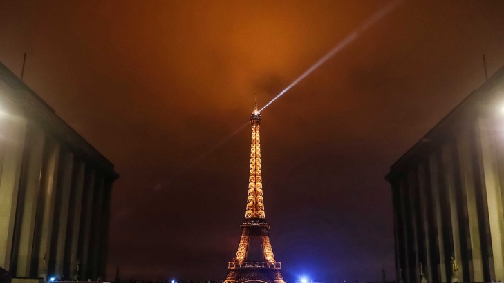 Пожар в центъра на Париж 7 жертви и 27