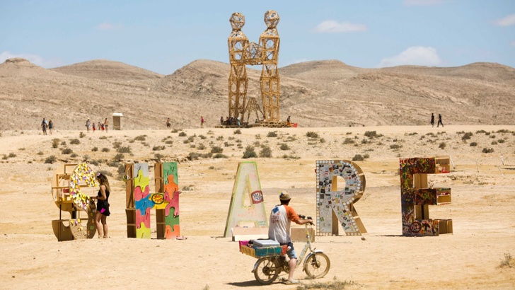 Лари Харви, човекът основал популярния фестивал Горящия човек (Burning Man)