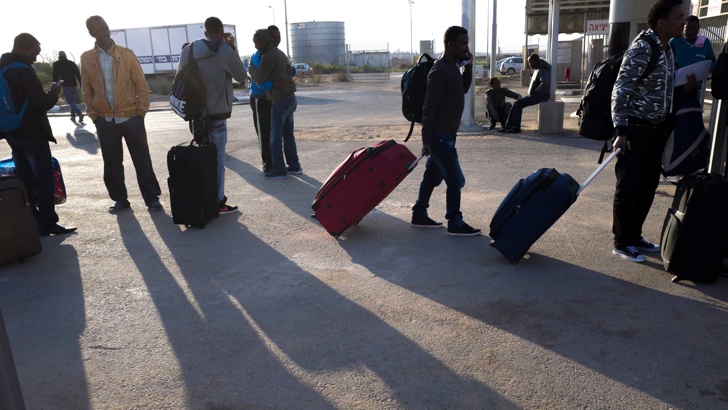 Израел обяви че се е договорил с агенцията по бежанците