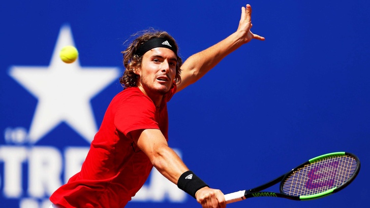 Гръцкият тенисист Стефанос Циципас поднесе голямата изненада на четвъртфиналите от