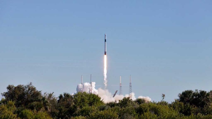 Илън Мъск изстрелва кораб към МКС през февруариКорабът Dragon 2